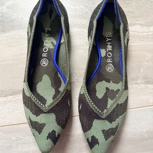 Rothy's “The Point” Camouflage Flats - like new